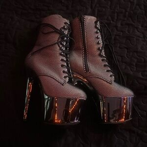 Pleasers 6 inch heels